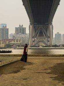 大桥下面,探寻城市发展的脉络